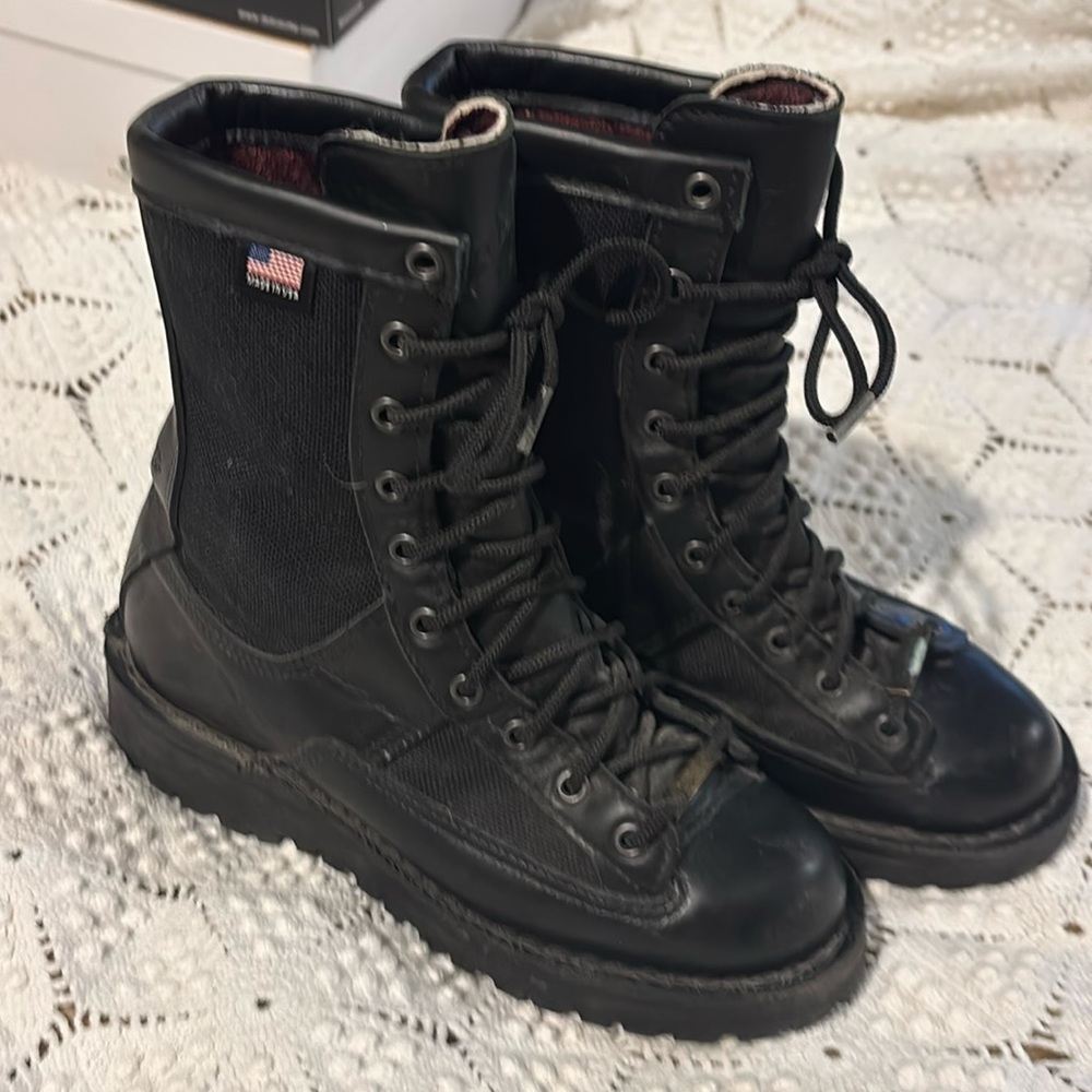 Lace up Boot